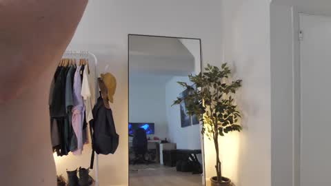 Peter Parker online show from March 21, 6:12 pm