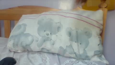 ariana online show from February 8, 7:28 pm