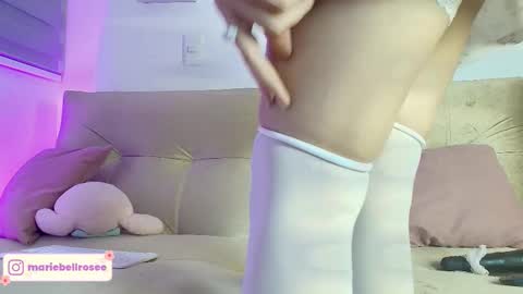 petite_marie_ online show from February 20, 4:34 am