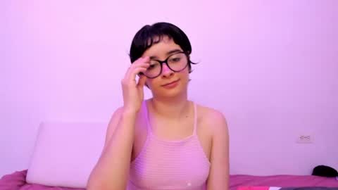 Lunna online show from July 30, 1:28 am