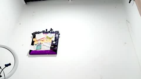 danna online show from December 19, 4:30 am