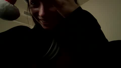 petitelatinamama online show from December 15, 10:22 am