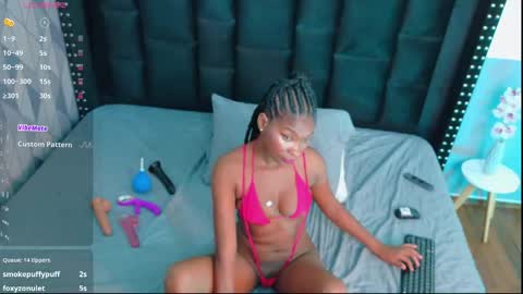 little sharon online show from September 17, 11:30 pm