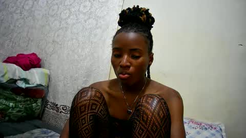 petitetasha online show from November 30, 7:54 pm