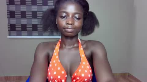 petitexxebony online show from July 25, 2:42 am