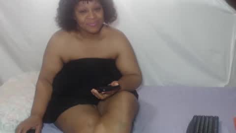 pettycashxx online show from June 17, 7:02 am