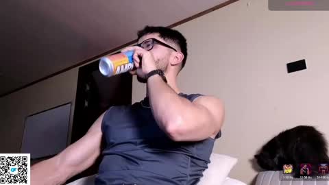 phantom_bigger1 online show from April 21, 2:26 am