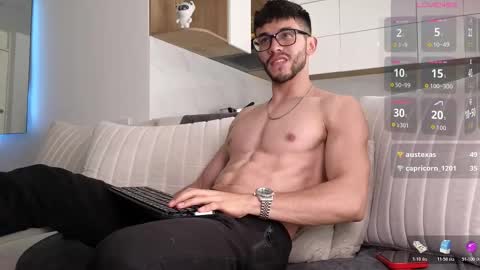 phantom_bigger1 online show from November 19, 2:49 pm