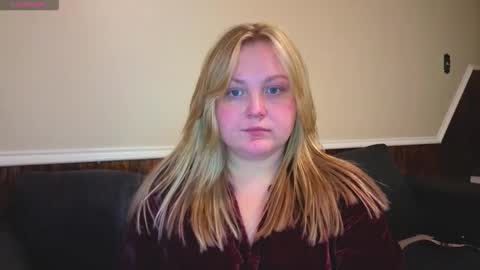 PhatAssBlond online show from March 2, 2:46 pm