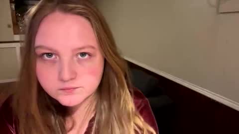 PhatAssBlond online show from December 19, 11:11 pm