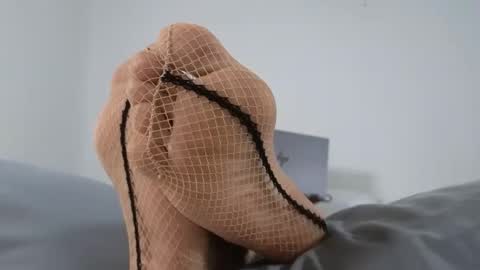 TheSkyeWoods online show from November 16, 5:37 pm