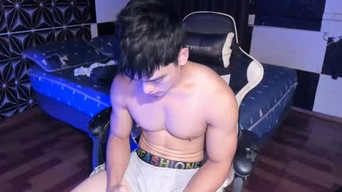 AJ online show from February 25, 11:32 am