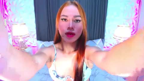 laura online show from December 8, 3:07 am