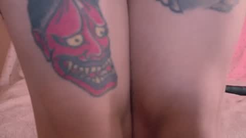 phoenixx_x online show from June 24, 2:51 am