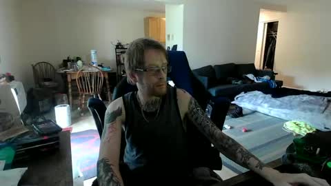 phrostdd online show from July 5, 12:34 pm