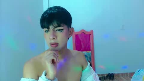 phuwin online show from June 4, 5:13 am