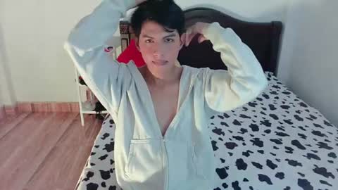 phuwin online show from July 26, 6:11 am