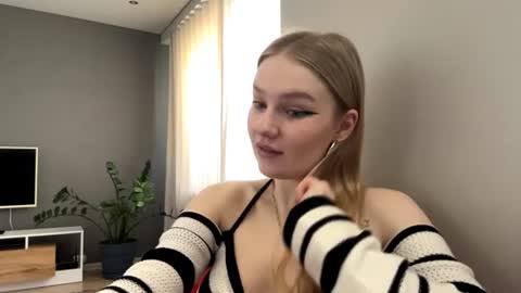 Kristie online show from June 11, 12:09 am