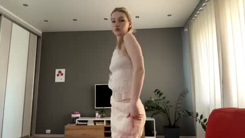 Kristie online show from June 14, 11:18 pm