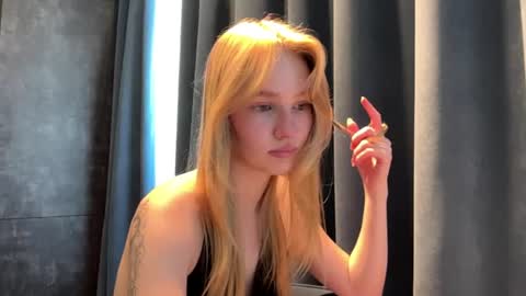 Kristie online show from July 31, 4:24 am