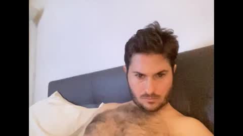 Snapshot of pierrot462900 chatting on March 10, 6:56 pm pierrot462900 online show from March 10, 6:56 pm