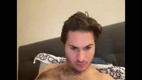 Snapshot of pierrot462900 chatting on December 5, 11:12 pm pierrot462900 online show from December 5, 11:12 pm