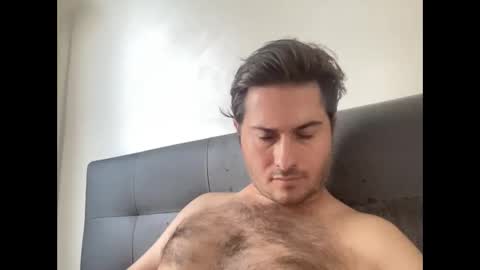 Snapshot of pierrot462900 chatting on October 18, 8:18 am pierrot462900 online show from October 18, 8:18 am