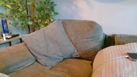 PilloGoddess online show from November 3, 4:13 am