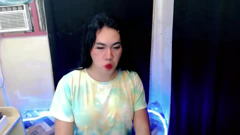 Christine online show from December 5, 1:42 pm