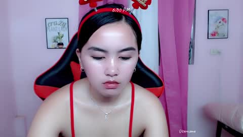 pinay_nica online show from December 9, 10:00 am