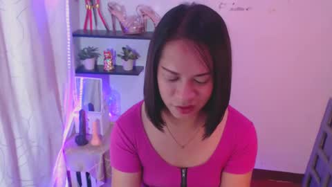 pinay_shawnx online show from February 21, 9:45 am
