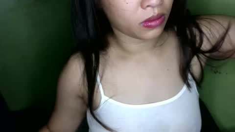 Snapshot of pinayhottie0028 chatting on October 23, 11:05 pm PinayHottie online show from October 23, 11:05 pm