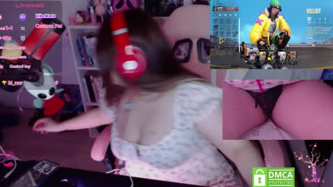 Kitty online show from December 3, 10:32 pm