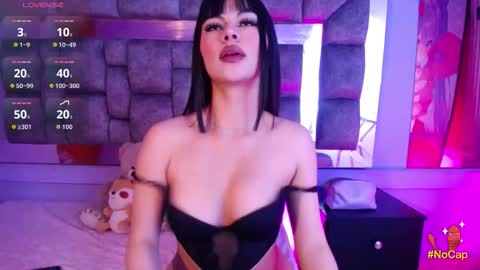 pink_suni online show from October 22, 7:15 pm