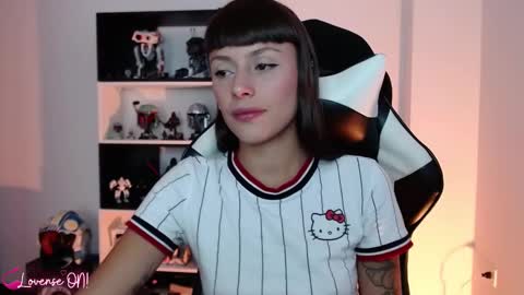 Emily online show from February 26, 8:36 pm