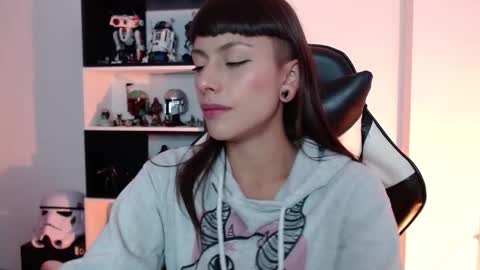 Emily online show from September 8, 9:58 pm