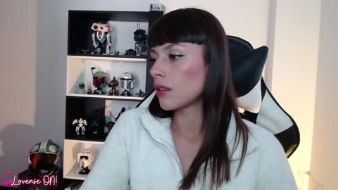 Emily online show from January 30, 9:36 pm