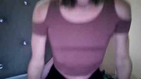 Leslie online show from February 6, 8:18 am