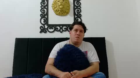 pinkqueen23 online show from June 9, 3:06 am