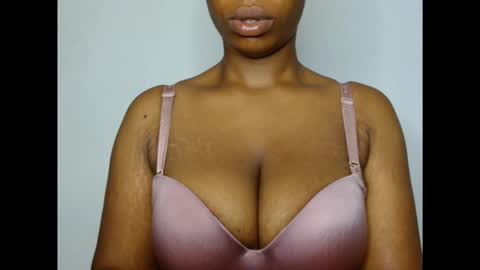 pinkxsugar online show from February 27, 8:07 am