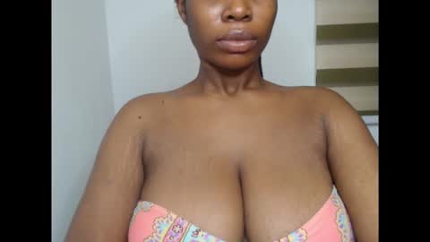 pinkxsugar online show from November 11, 6:32 pm