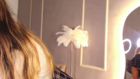 pinky_cloud_ online show from March 5, 2:45 pm