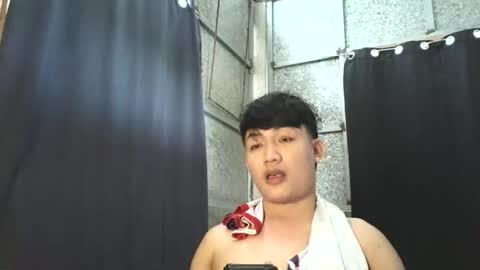 Snapshot of pinoy_petitehugecock chatting on October 21, 6:18 am alex online show from October 21, 6:18 am