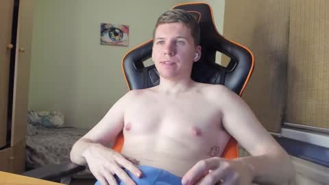 Pierre online show from December 8, 7:11 pm