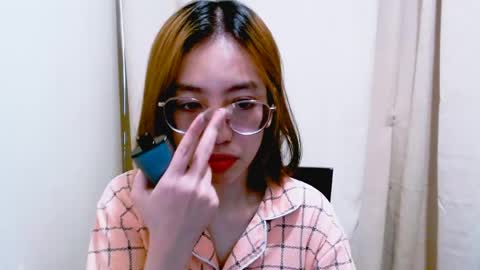 pixie_parker online show from April 1, 10:27 am