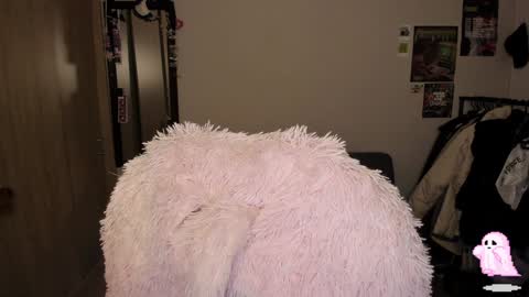 pixie online show from December 7, 3:31 am