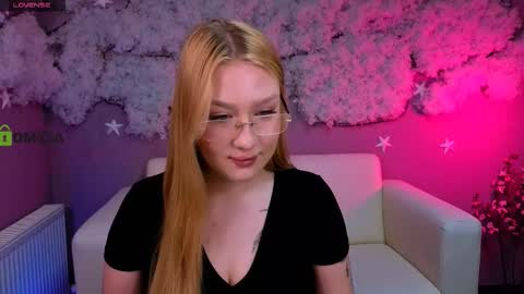 Sophie online show from March 14, 8:57 pm