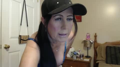 Snapshot of playfulkitten17 chatting on September 23, 3:17 pm playfulkitten17 online show from September 23, 3:17 pm