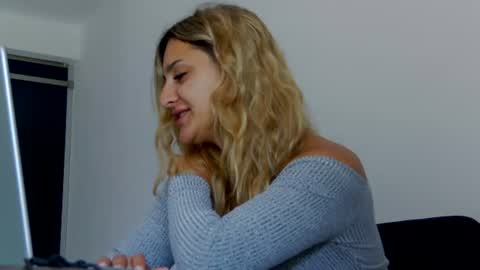 PlayfulNicole online show from July 14, 5:23 am