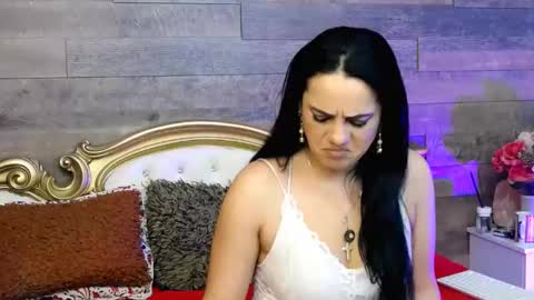 Snapshot of playfulsamy chatting on February 27, 8:35 am PlayfulSamy online show from February 27, 8:35 am